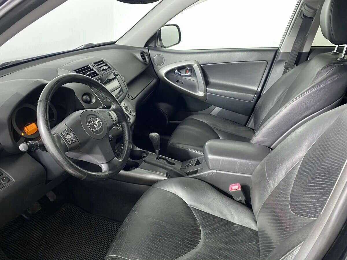 Toyota RAV4 2008 года с пробегом. Фото: #7