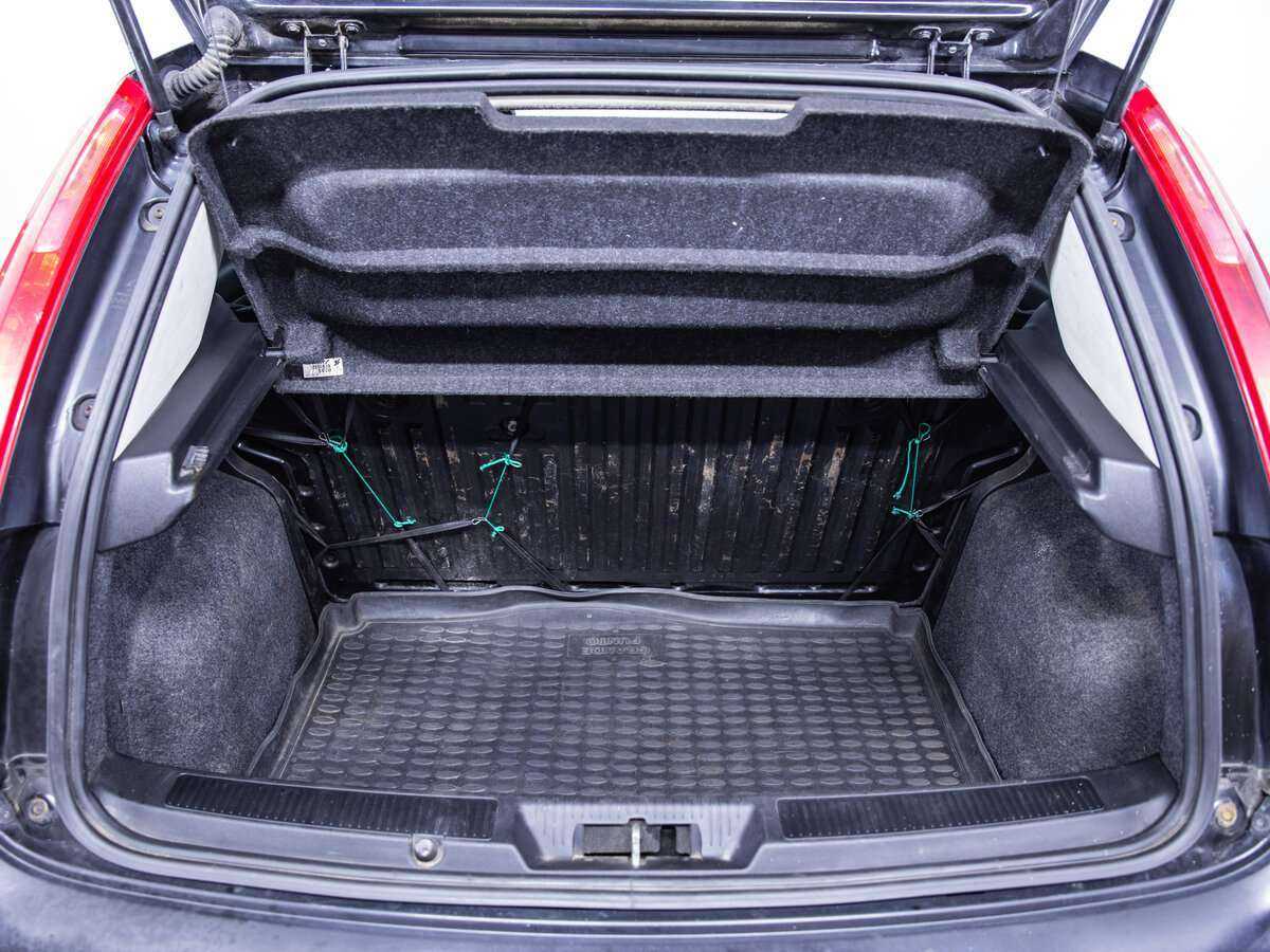 Fiat Punto 2007 года с пробегом. Фото: #8