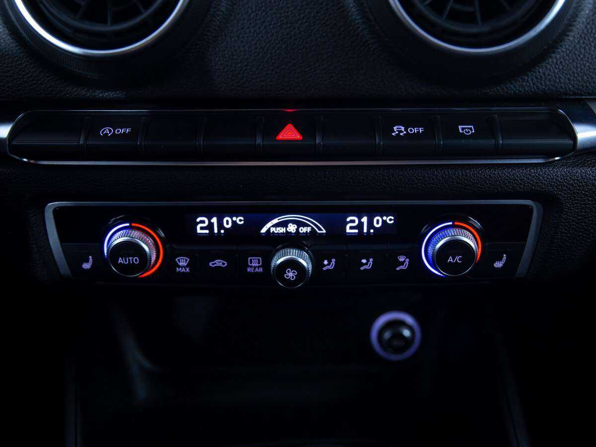 Audi A3 2020 года с пробегом. Фото: #14
