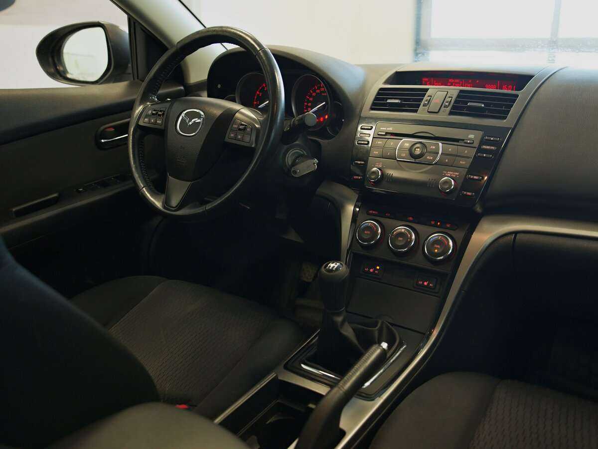 Mazda 6 2011 года с пробегом. Фото: #4