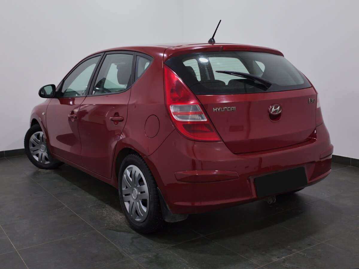 Hyundai i30 2009 года с пробегом. Фото: #3