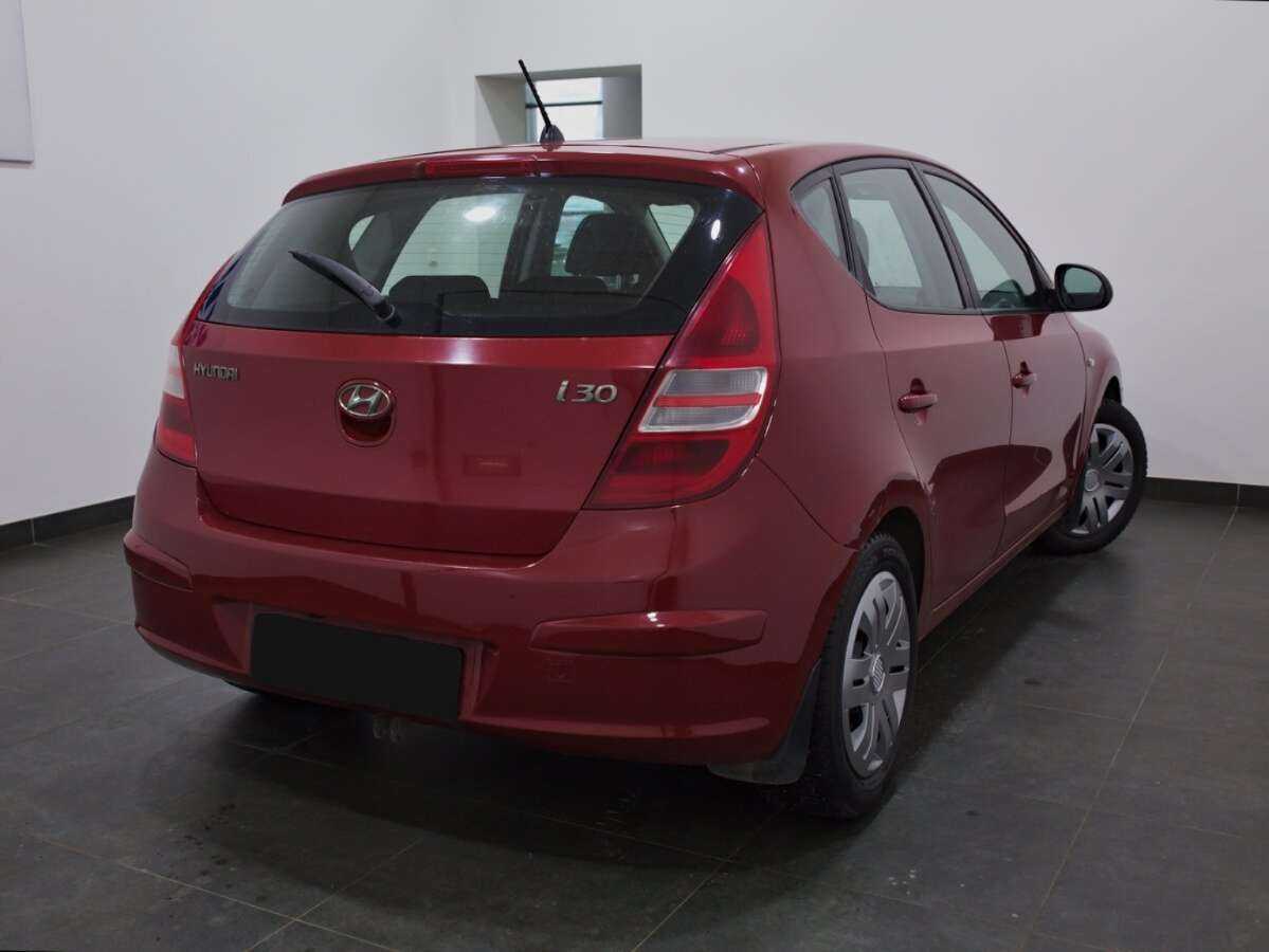 Hyundai i30 2009 года с пробегом. Фото: #5