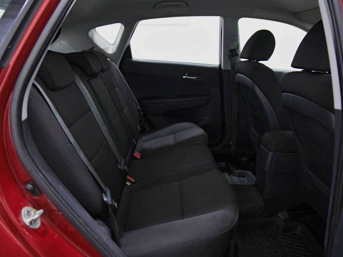 Hyundai i30 2009 года с пробегом. Фото: #6