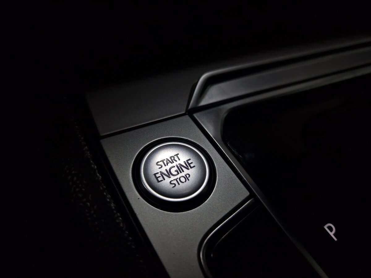 Б/У Фольксваген Пассат 2015 года. Фото: #10