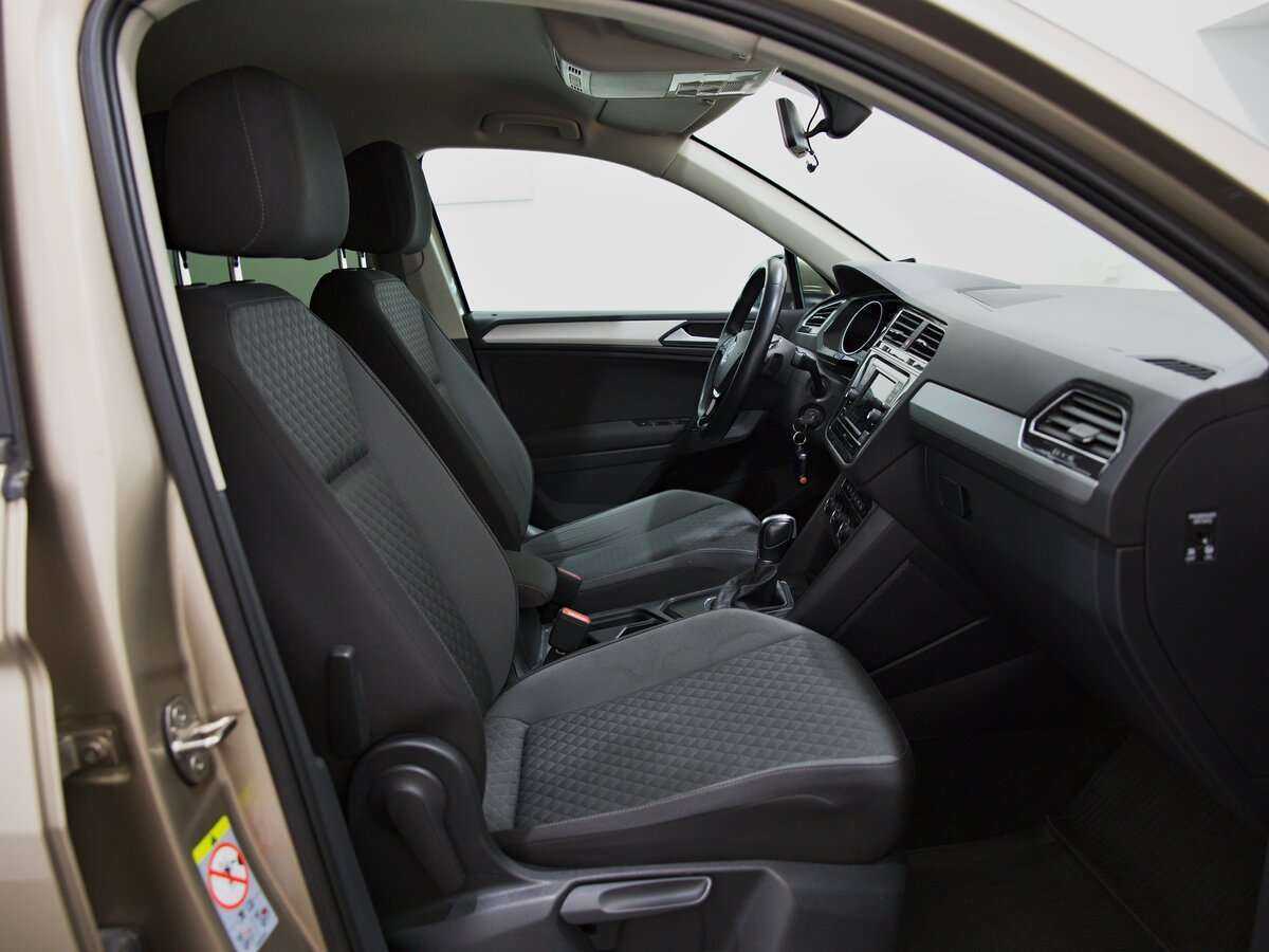 Volkswagen Tiguan 2018 года с пробегом. Фото: #5