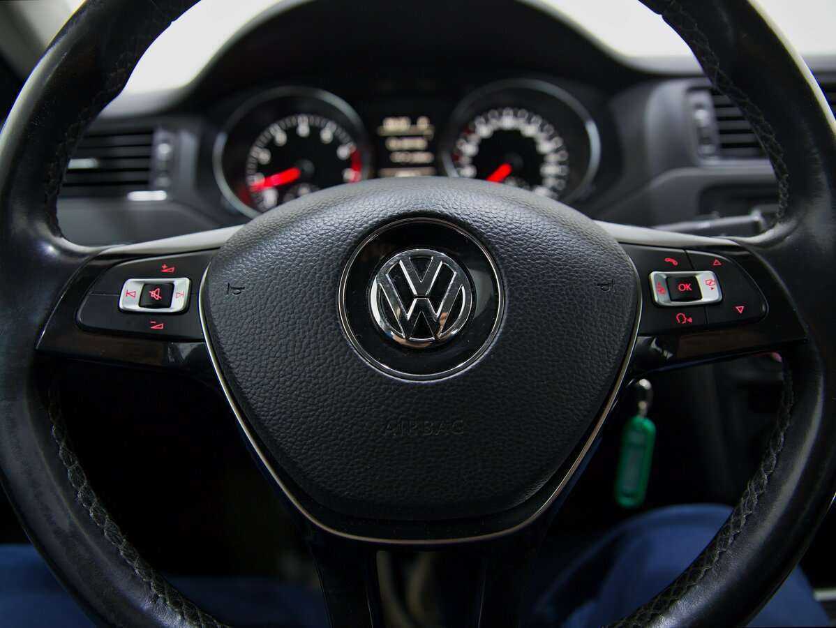 Б/У Фольксваген Джетта 2015 года. Фото: #7