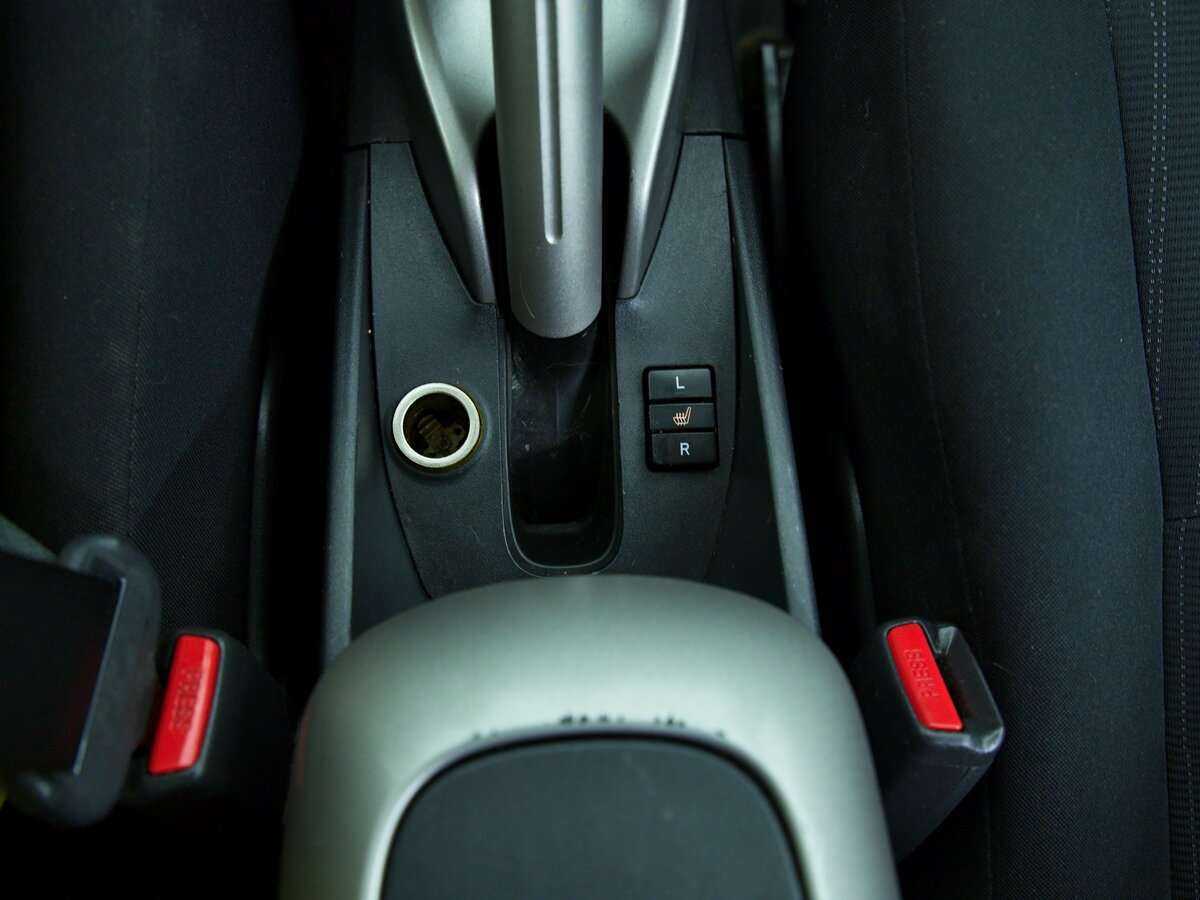 Toyota Auris 2008 года с пробегом. Фото: #16