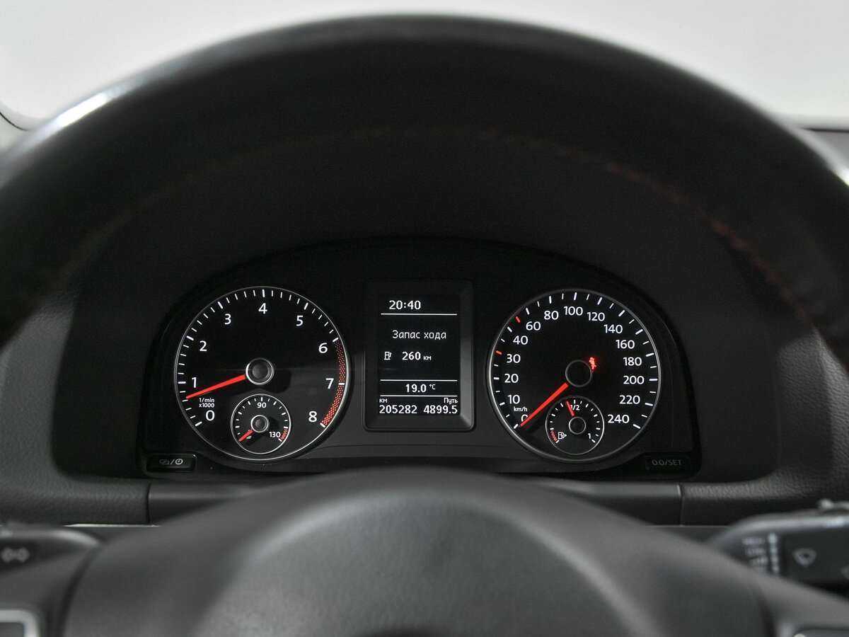 Volkswagen Touran 2013 года с пробегом. Фото: #6