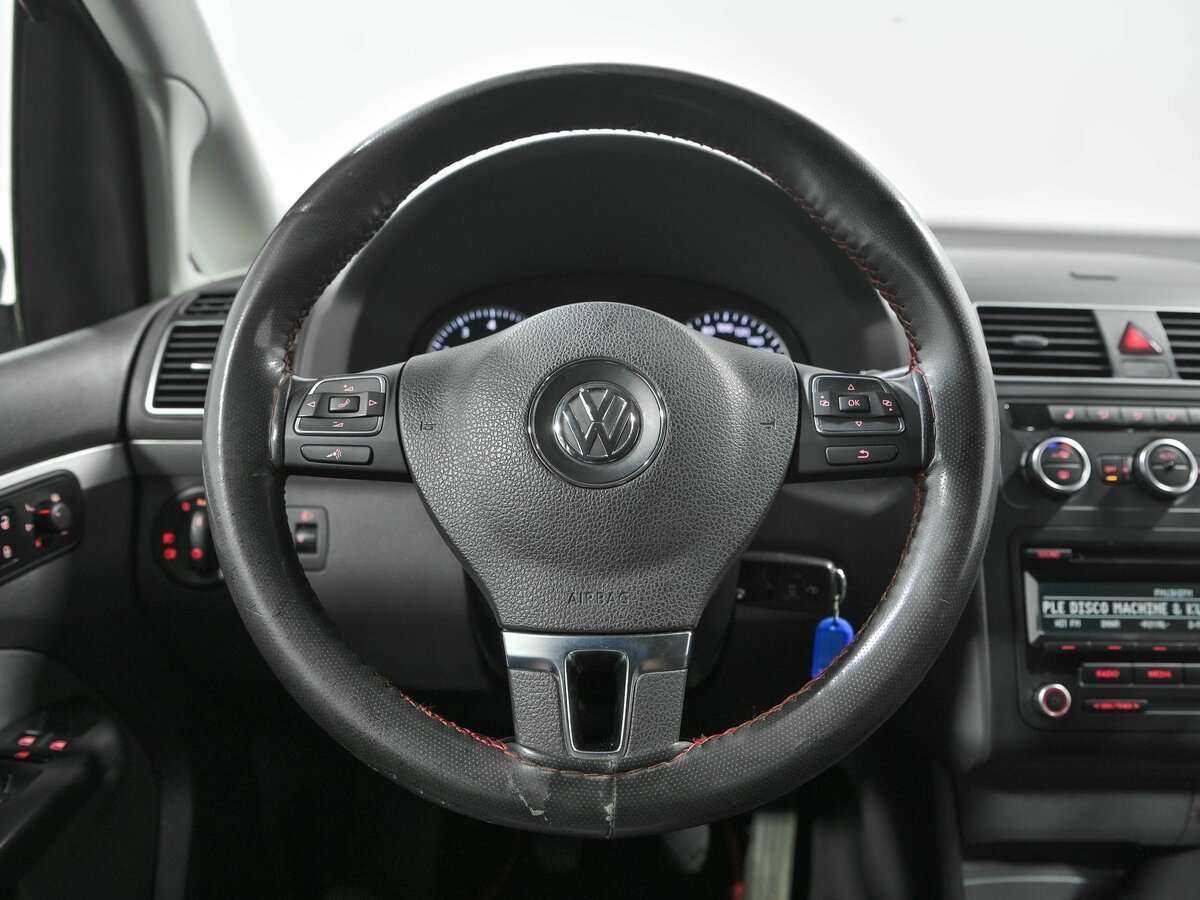 Volkswagen Touran 2013 года с пробегом. Фото: #7
