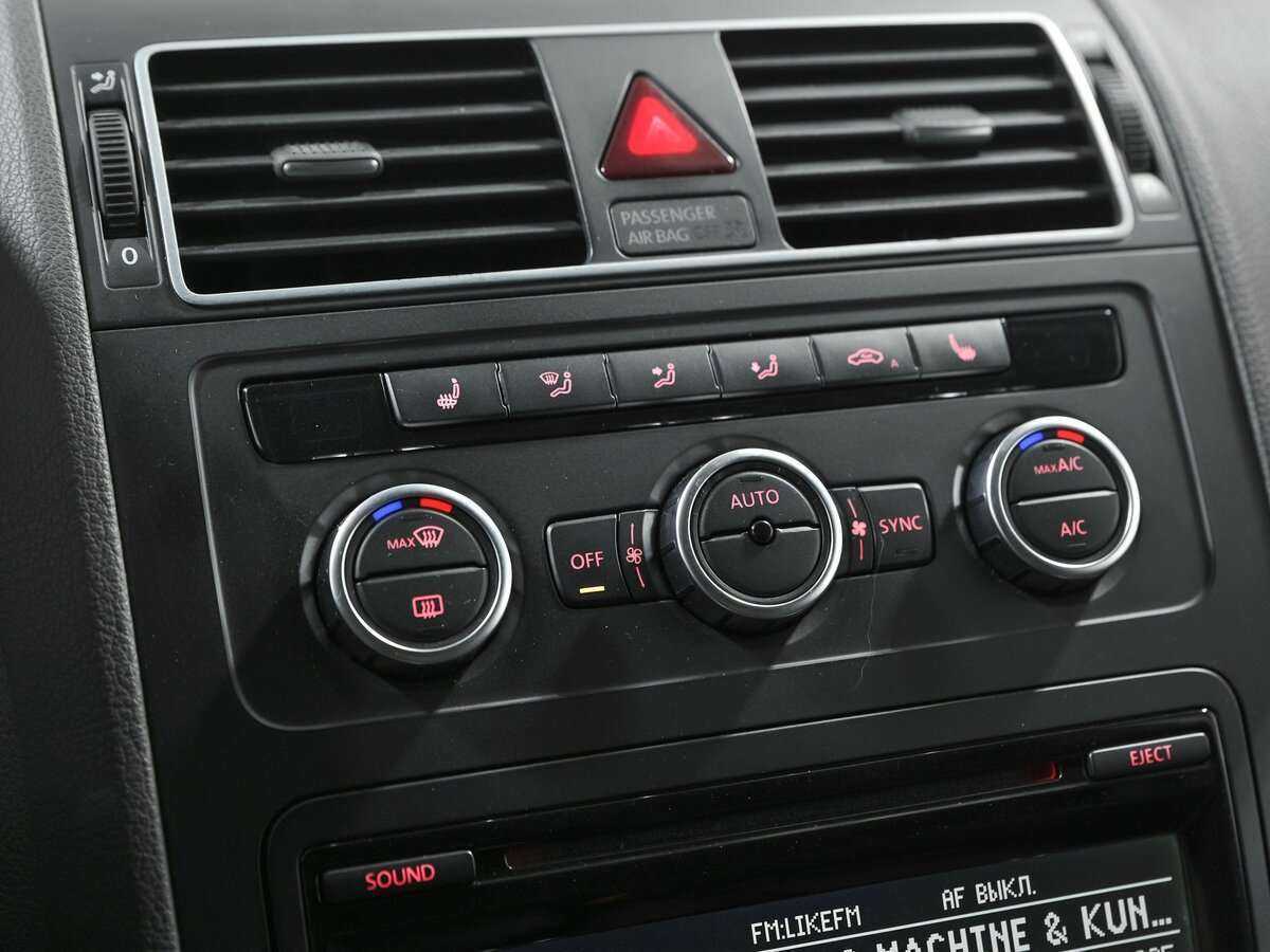 Volkswagen Touran 2013 года с пробегом. Фото: #10