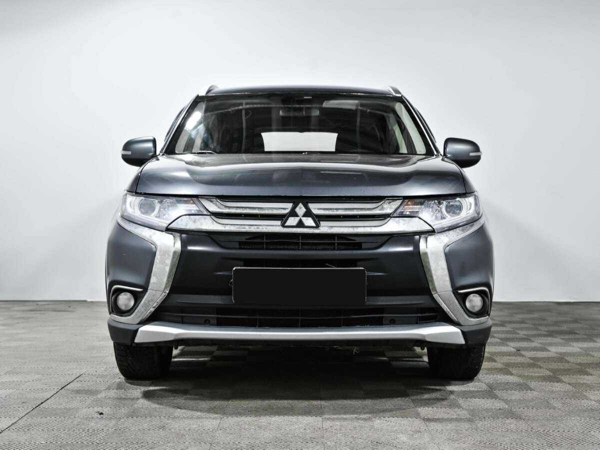 Mitsubishi Outlander 2018 года с пробегом. Фото: #1
