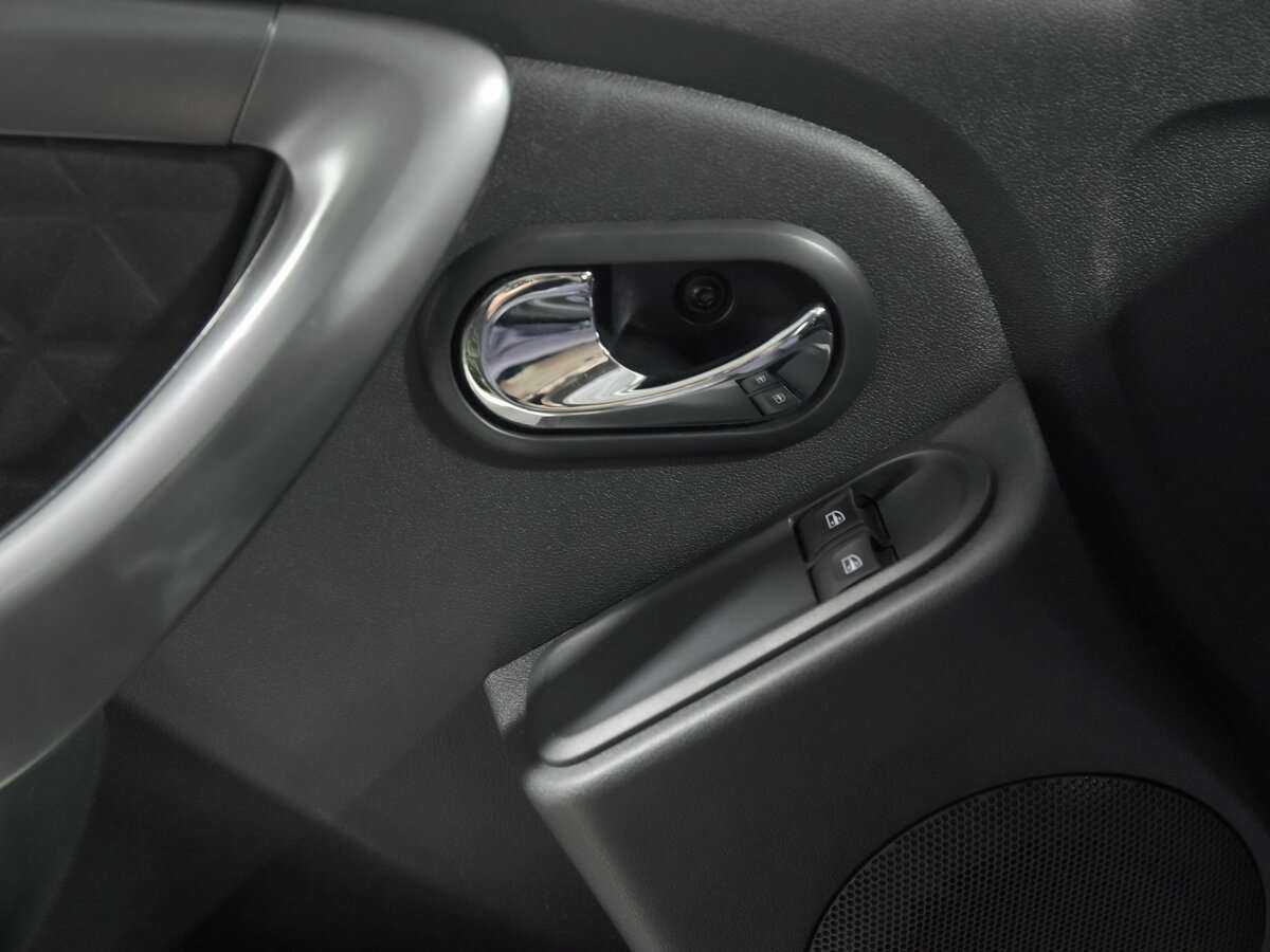 Б/У Рено Дастер 2018 года. Фото: #11