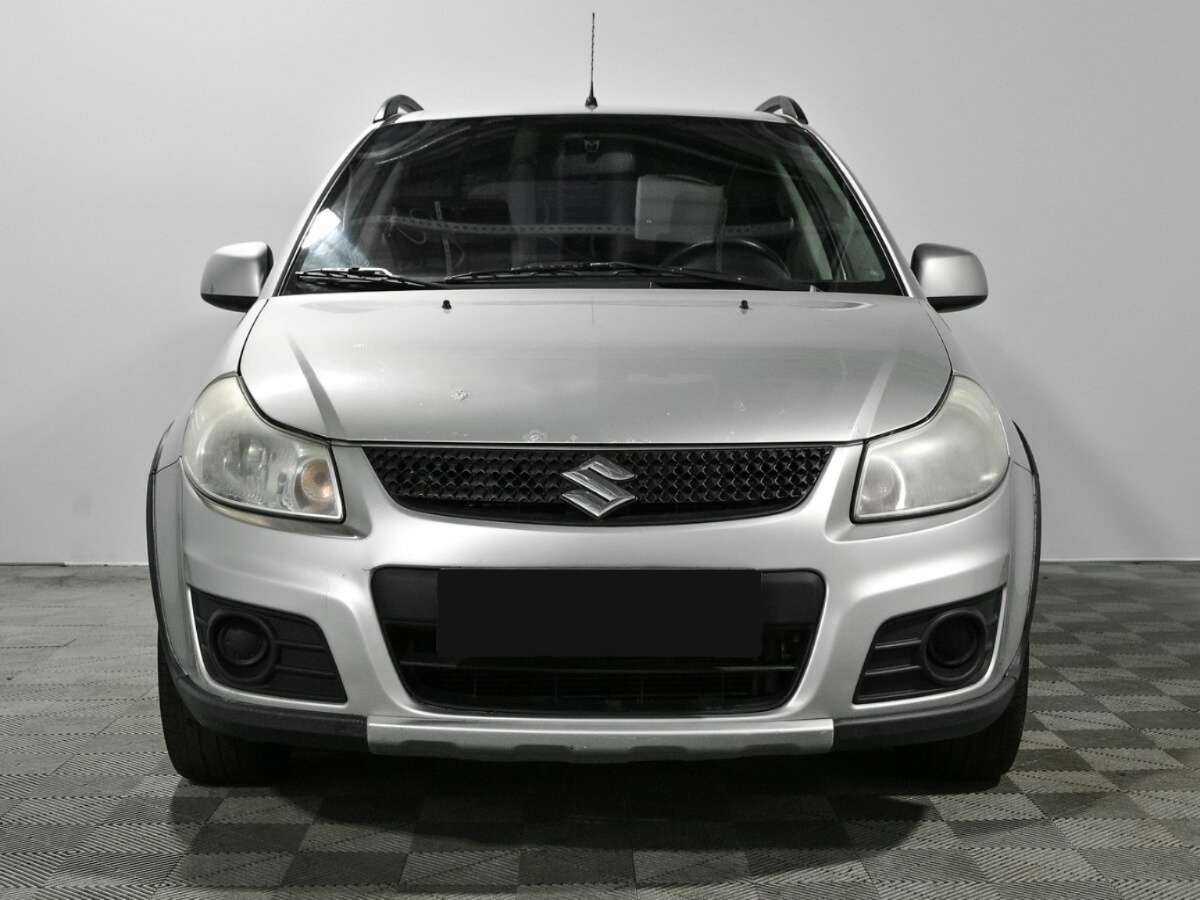 Б/У Сузуки С-Икс4 2013 года. Фото: #1