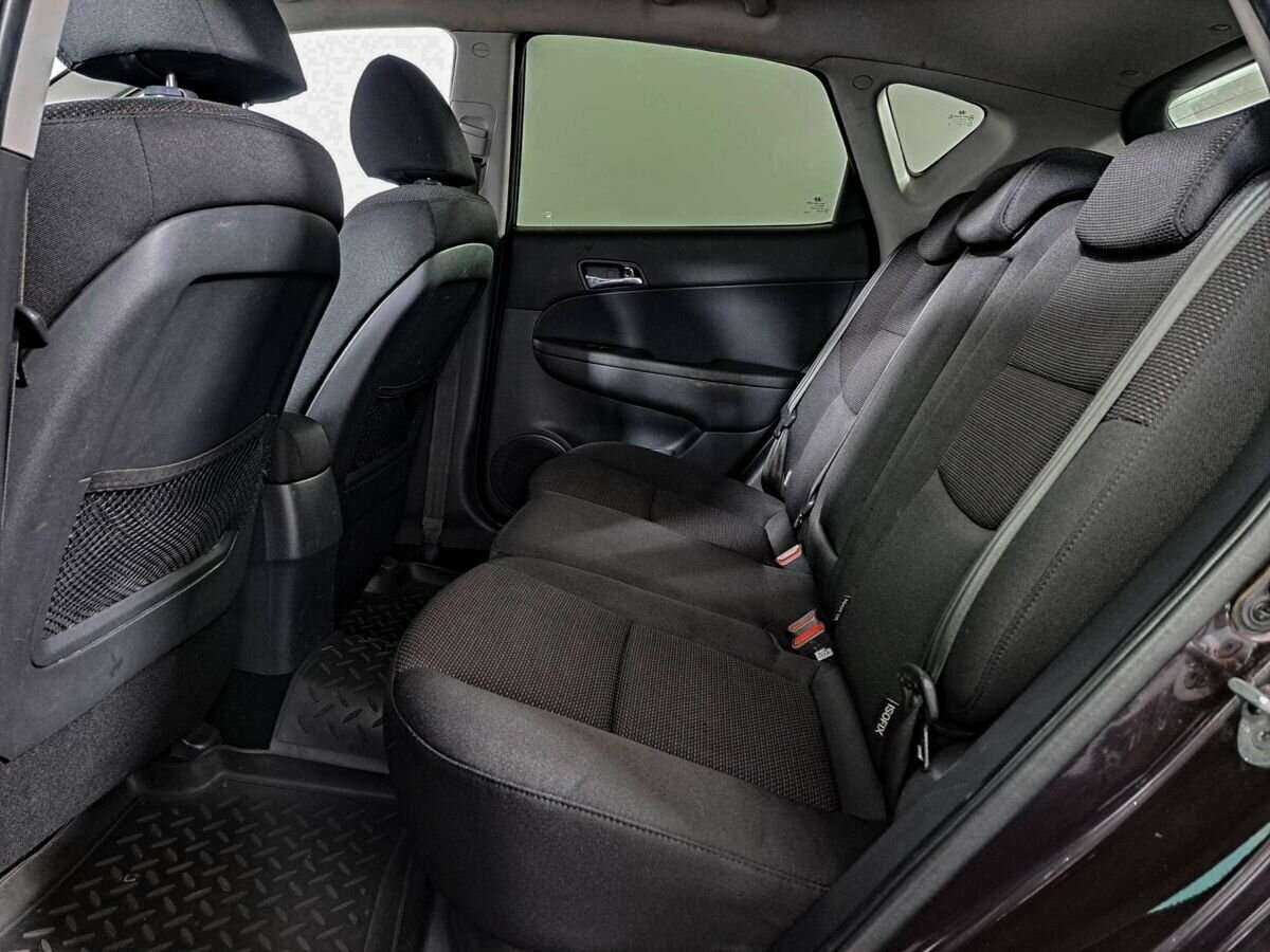 Hyundai i30 2010 года с пробегом. Фото: #11