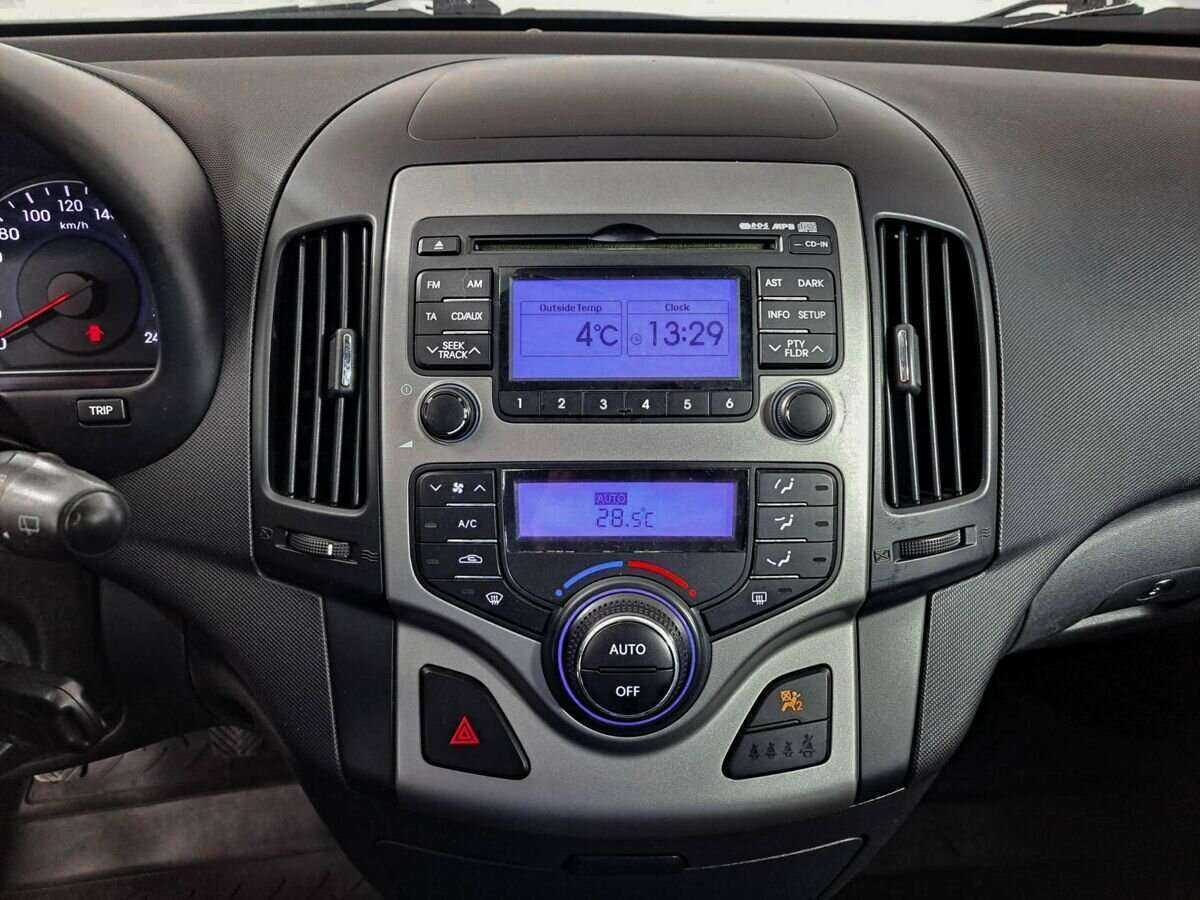 Hyundai i30 2010 года с пробегом. Фото: #14