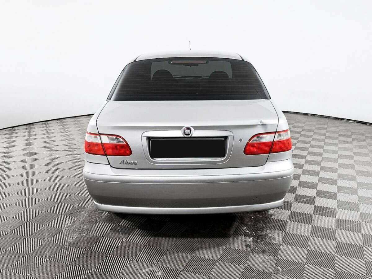 Fiat Albea 2011 года с пробегом. Фото: #5