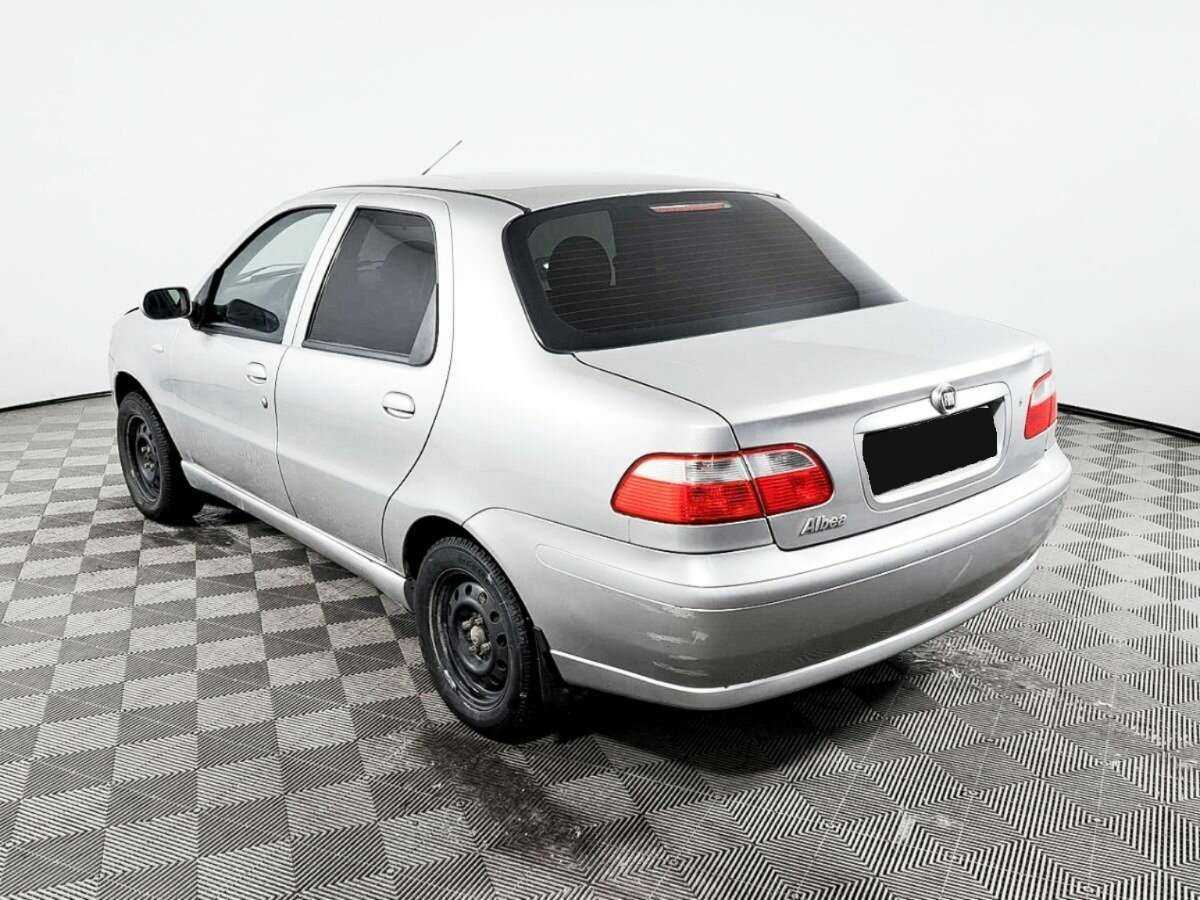 Fiat Albea 2011 года с пробегом. Фото: #6