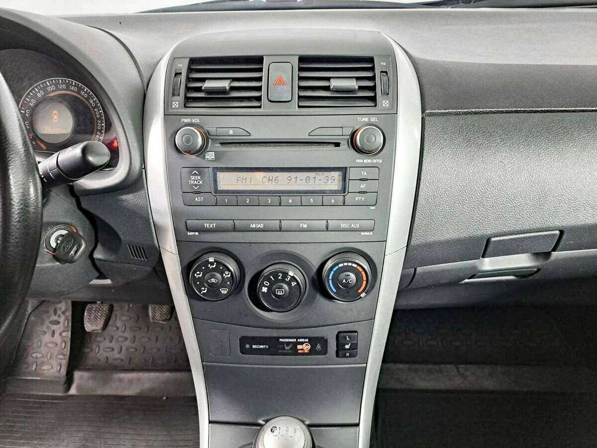 Toyota Corolla 2010 года с пробегом. Фото: #13