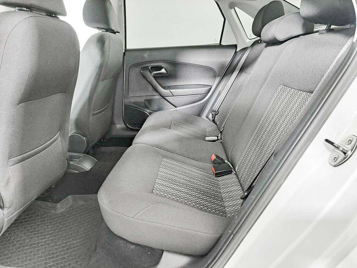 Б/У Фольксваген Поло 2015 года. Фото: #10