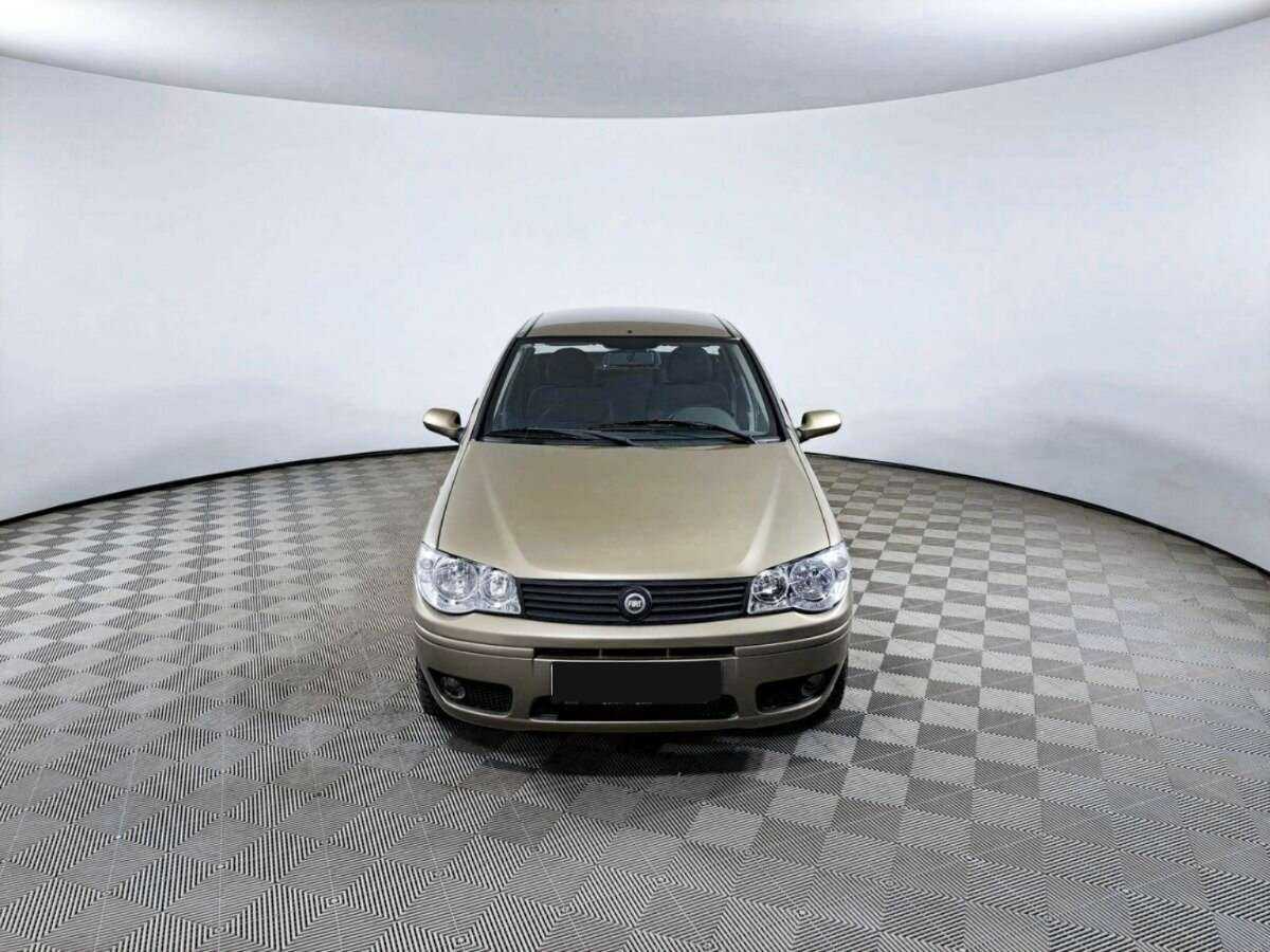 Fiat Albea 2010 года с пробегом. Фото: #1