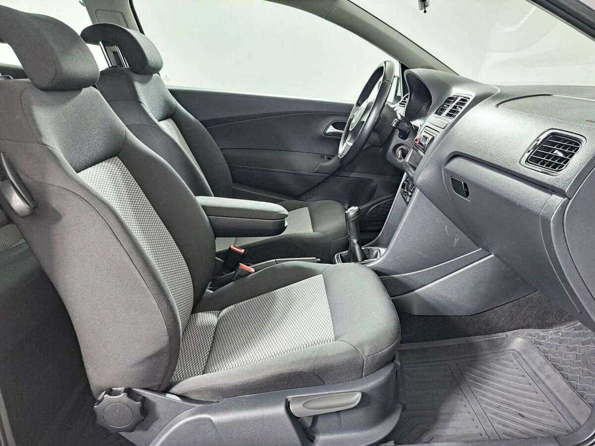 Б/У Фольксваген Поло 2012 года. Фото: #8