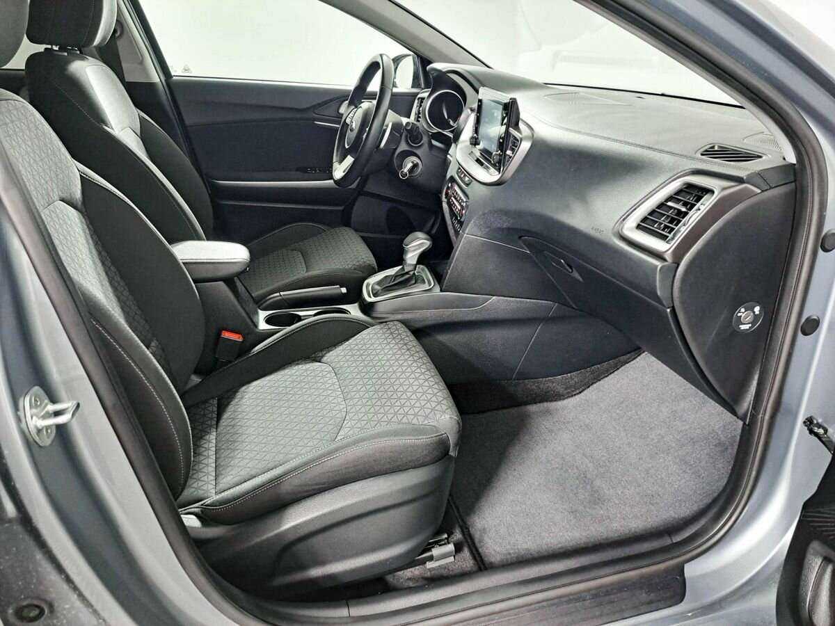 Kia Ceed 2020 года с пробегом. Фото: #8