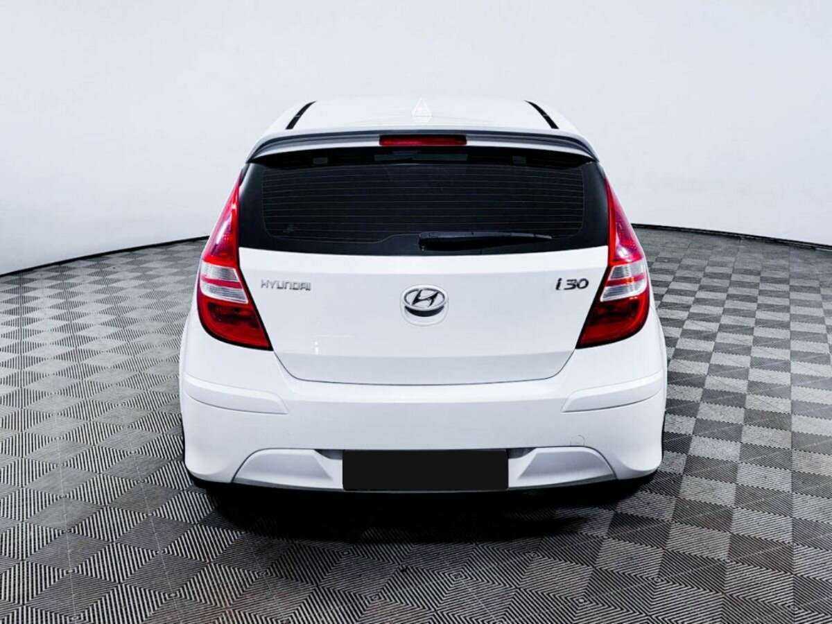 Hyundai i30 2011 года с пробегом. Фото: #5