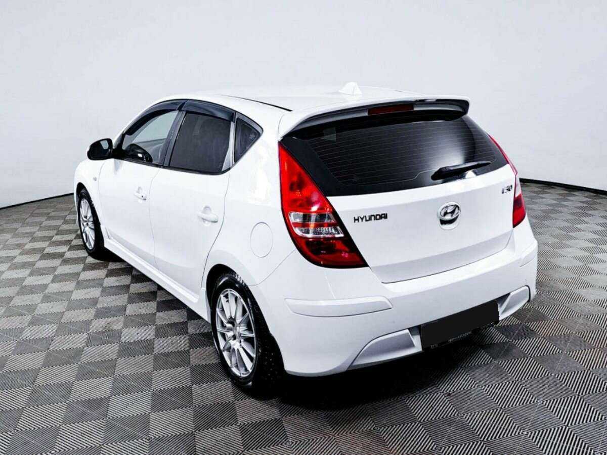 Hyundai i30 2011 года с пробегом. Фото: #6