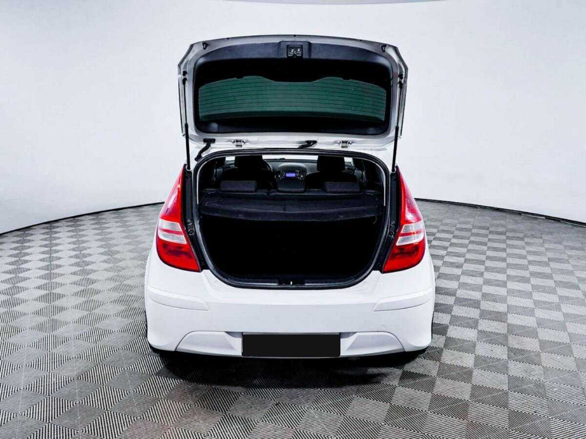 Hyundai i30 2011 года с пробегом. Фото: #9