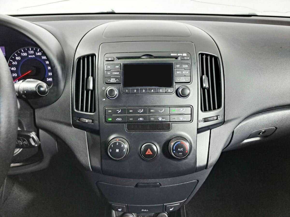 Hyundai i30 2011 года с пробегом. Фото: #14