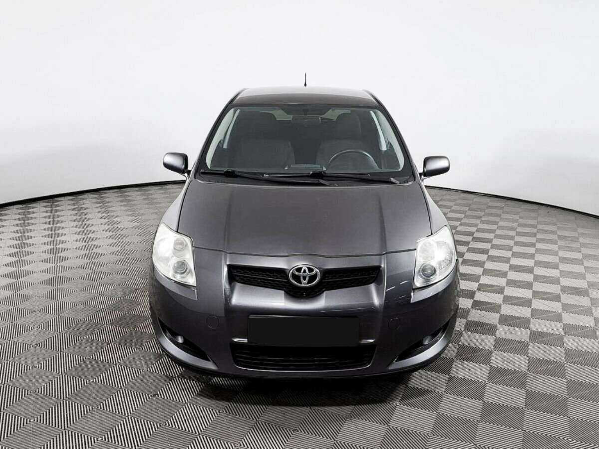 Toyota Auris 2008 года с пробегом. Фото: #1