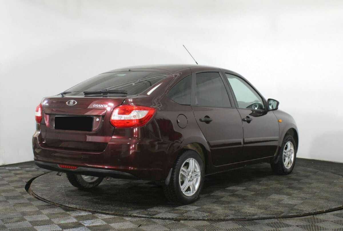 Б/У Лада (ВАЗ) Гранта 2015 года. Фото: #3