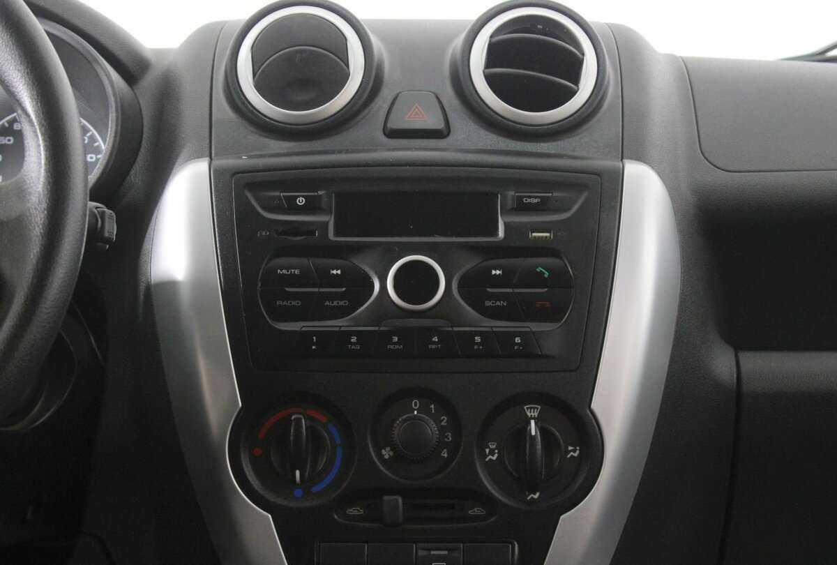 Б/У Лада (ВАЗ) Гранта 2015 года. Фото: #9