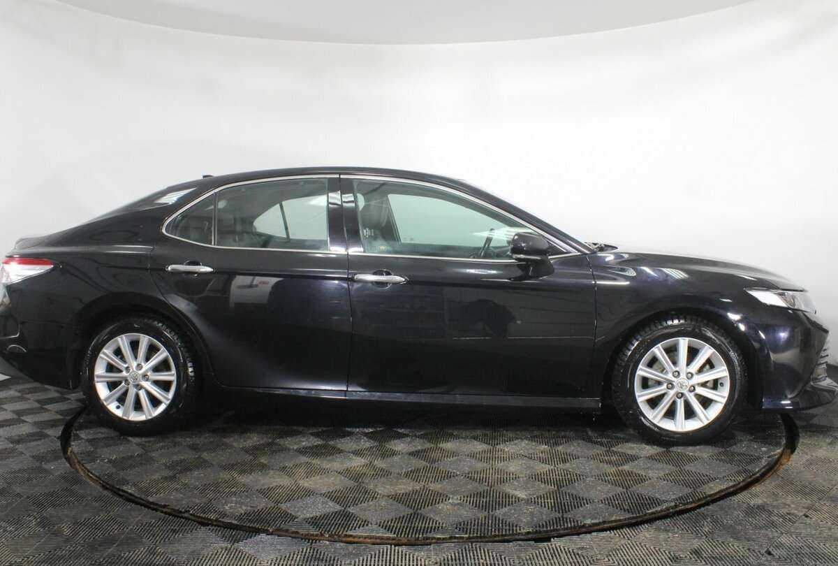 Toyota Camry 2020 года с пробегом. Фото: #3