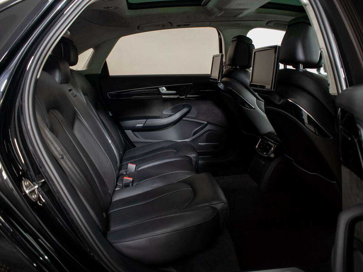 Audi A8 2016 года с пробегом. Фото: #7