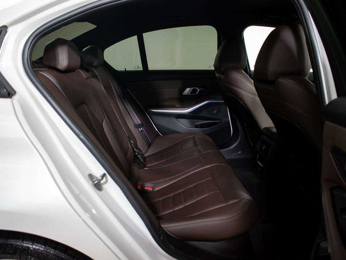 BMW 3 серии 2021 года с пробегом. Фото: #7