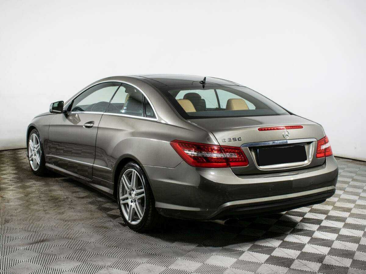 Mercedes-Benz E-Класс 2012 года с пробегом. Фото: #6