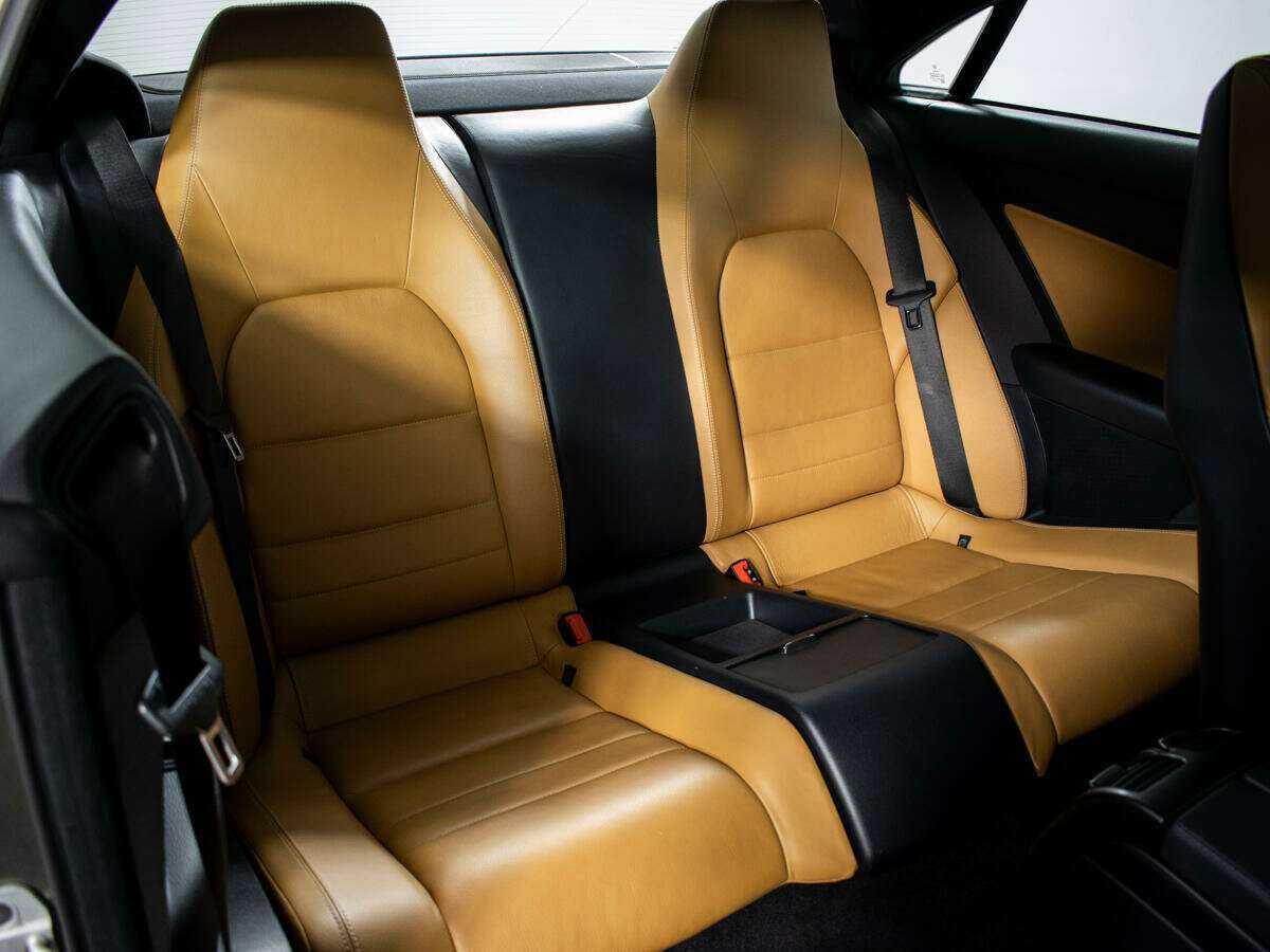 Mercedes-Benz E-Класс 2012 года с пробегом. Фото: #9