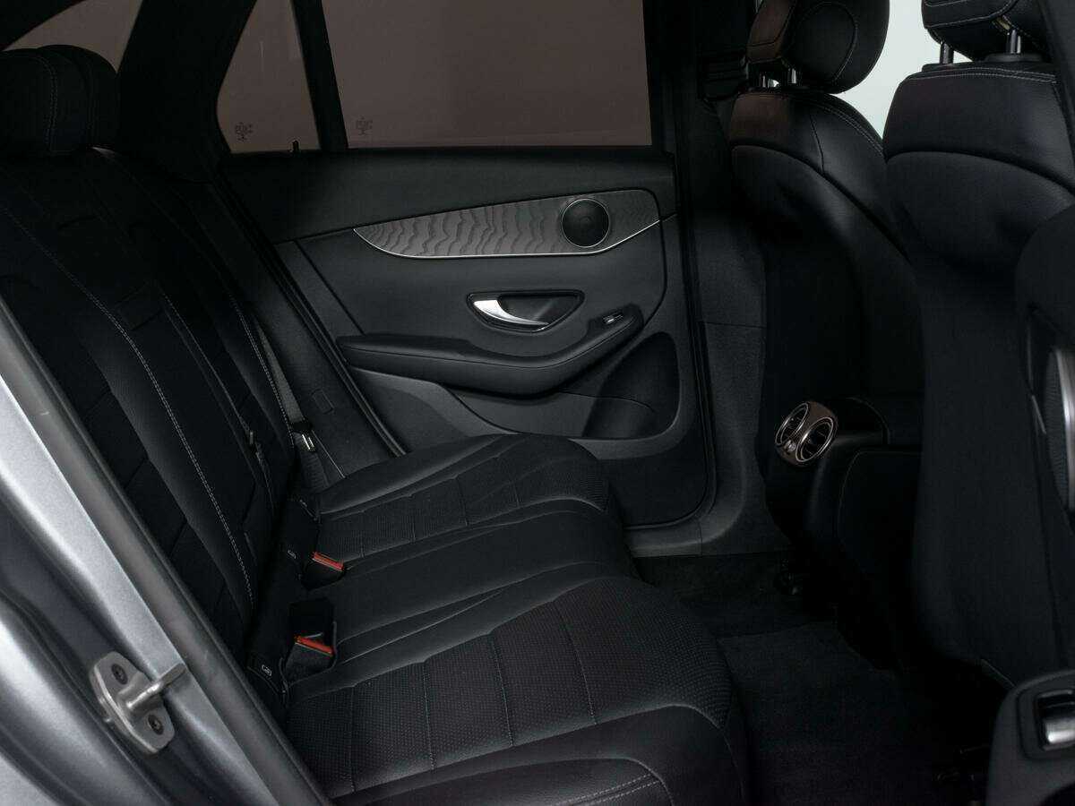 Mercedes-Benz GLC 2021 года с пробегом. Фото: #9