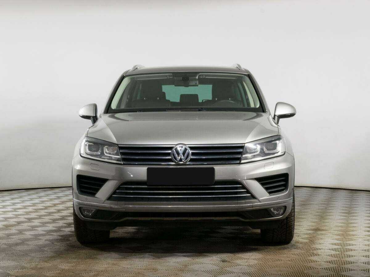 Volkswagen Touareg 2015 года с пробегом. Фото: #1