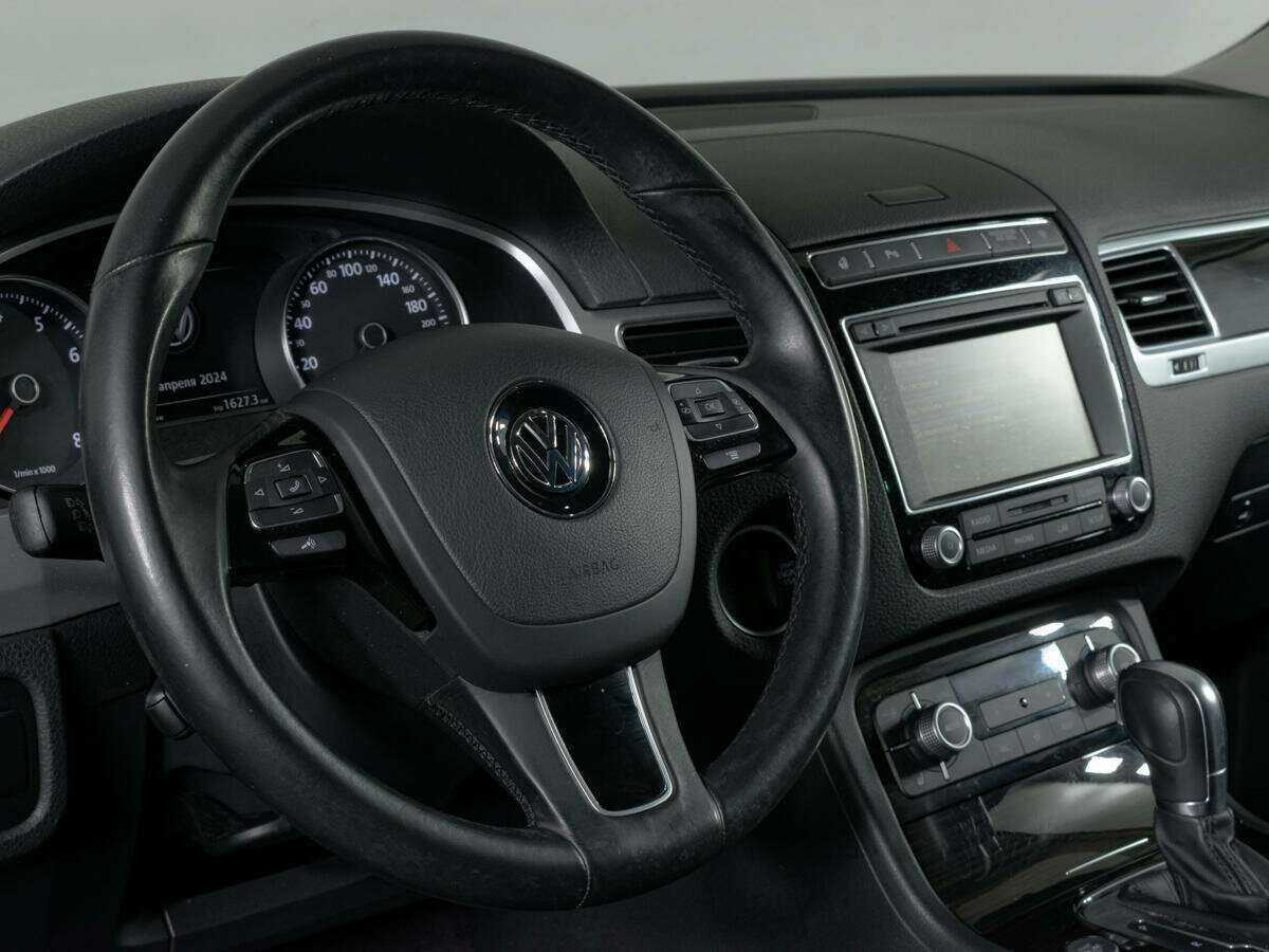 Volkswagen Touareg 2015 года с пробегом. Фото: #13