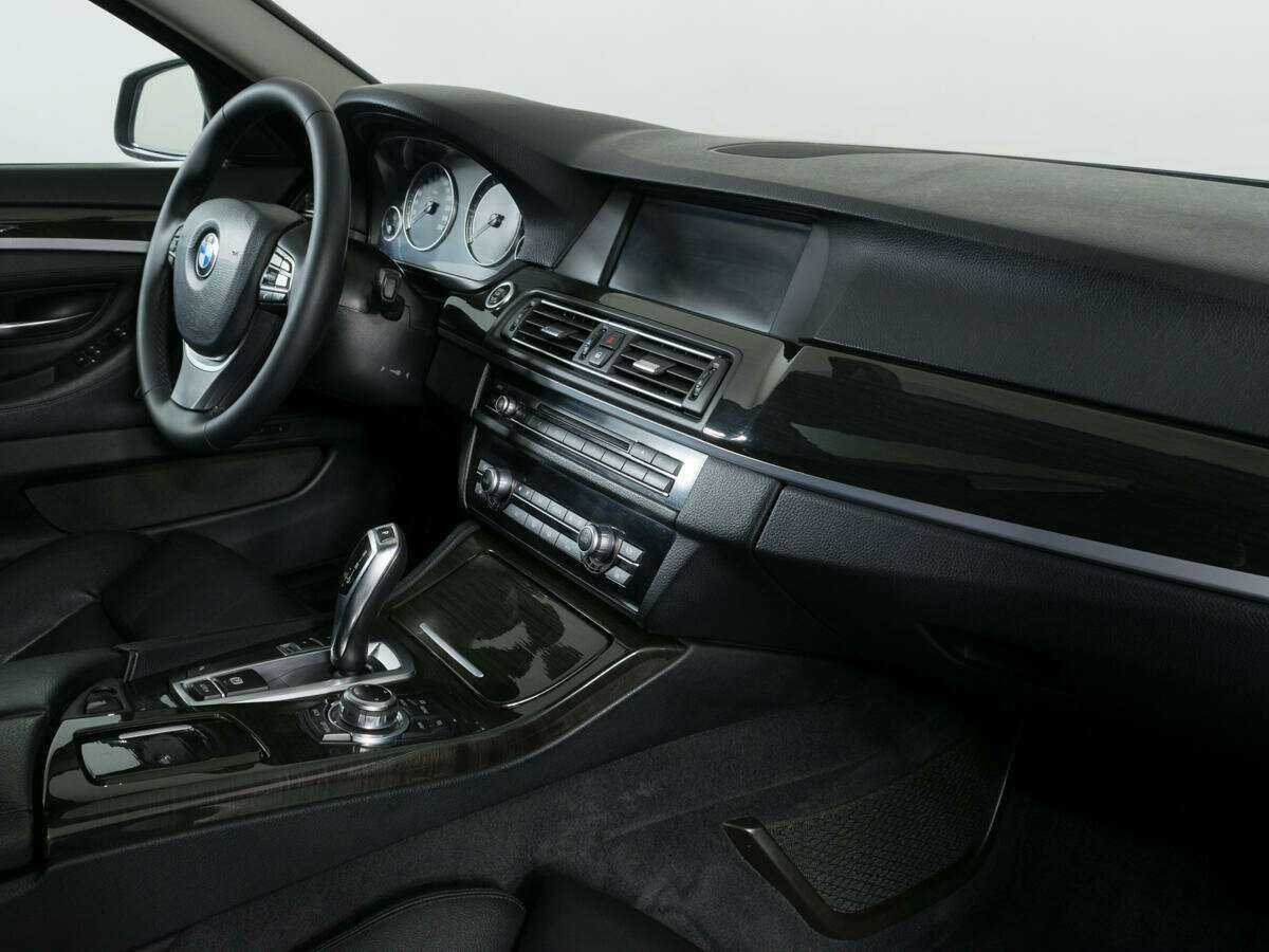 BMW 5 серии 2011 года с пробегом. Фото: #7