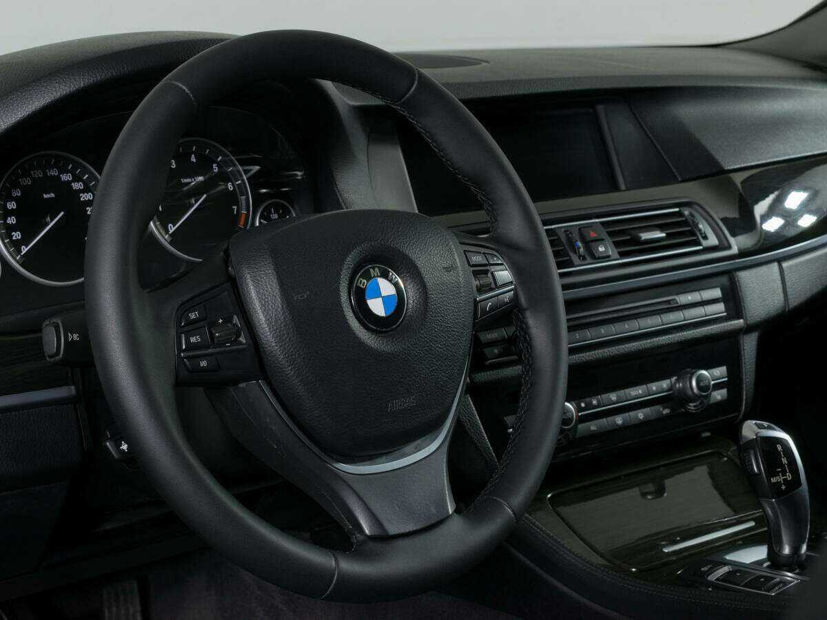 BMW 5 серии 2011 года с пробегом. Фото: #13