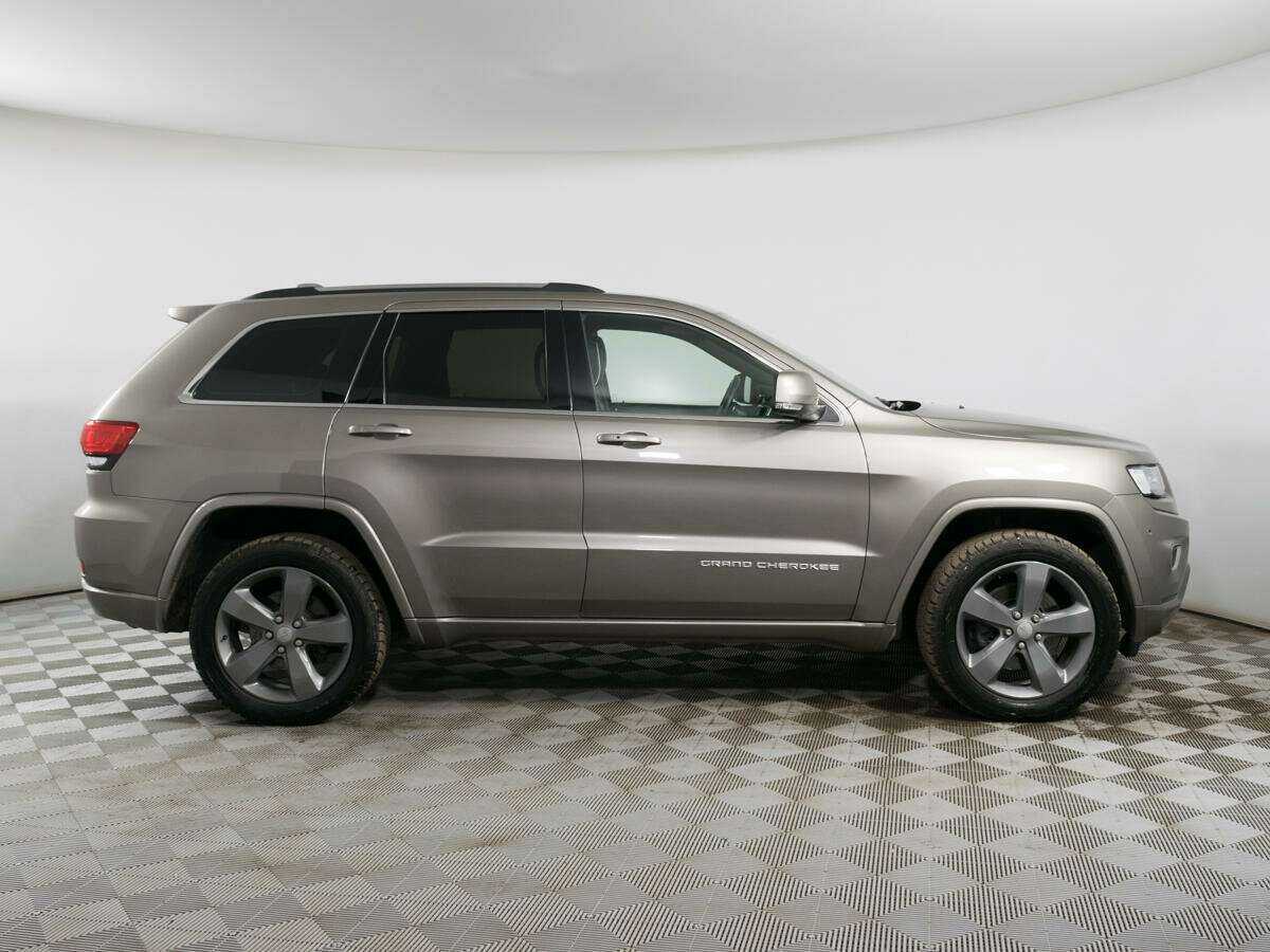 Jeep Grand Cherokee 2016 года с пробегом. Фото: #3