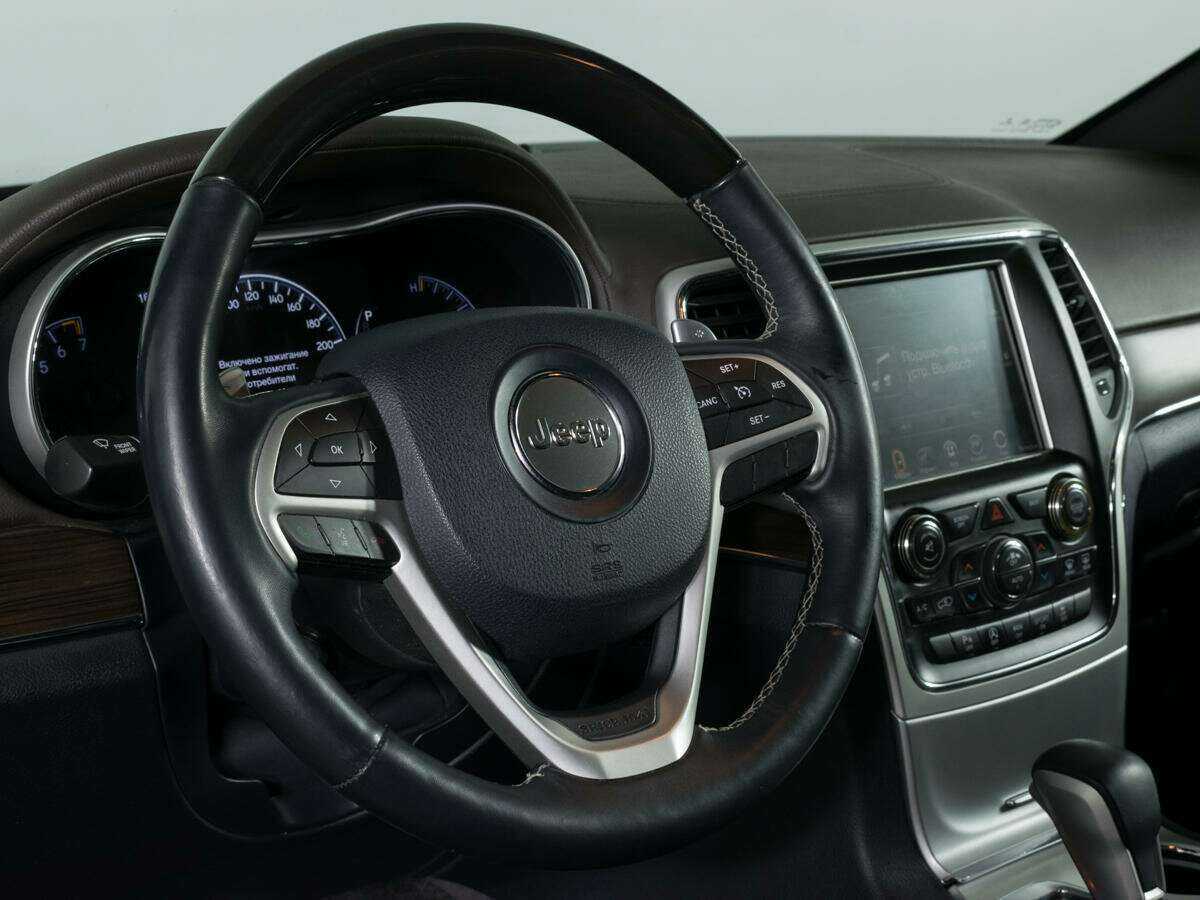 Jeep Grand Cherokee 2016 года с пробегом. Фото: #14
