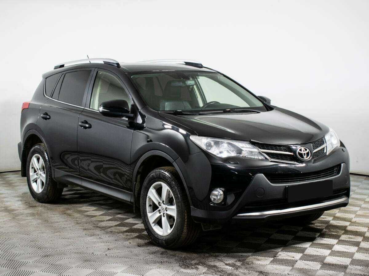 Toyota RAV4 2013 года с пробегом. Фото: #2