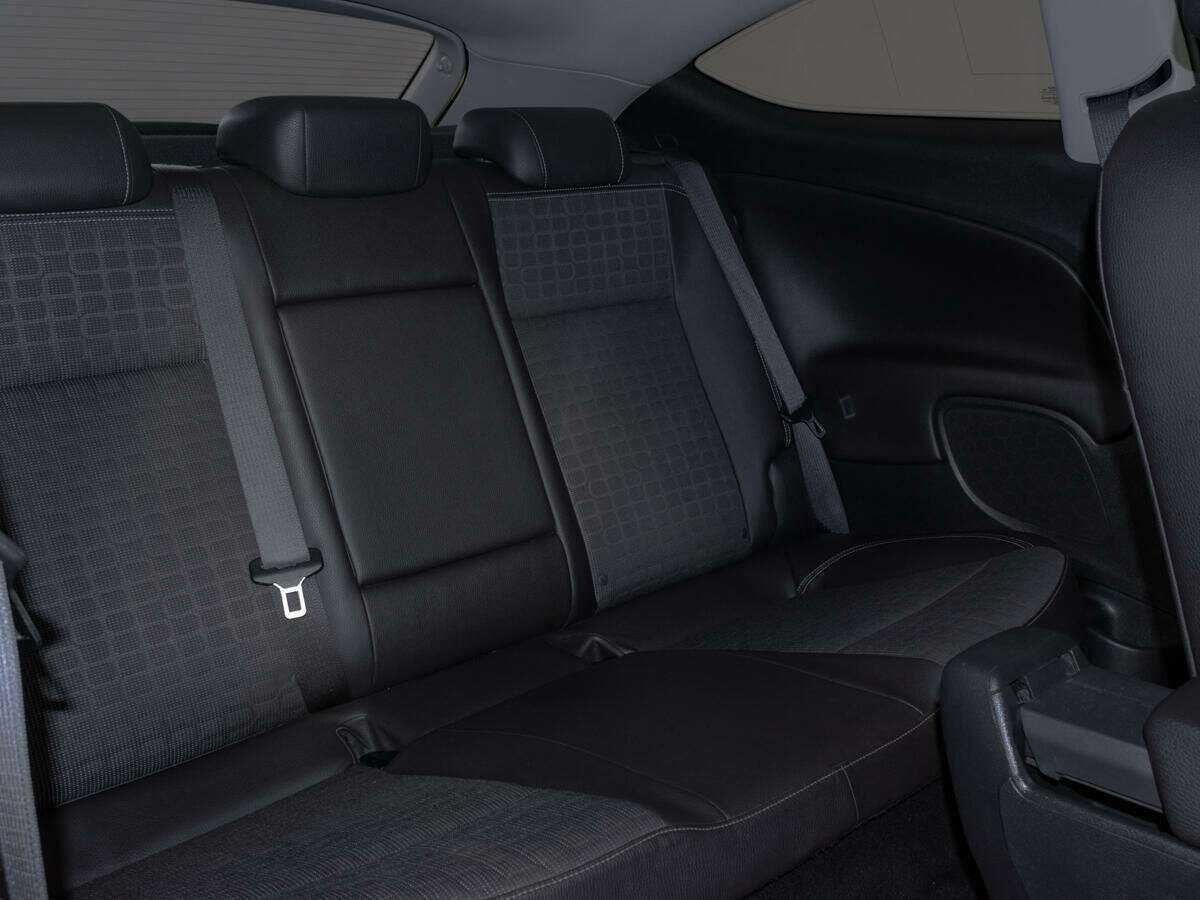 Б/У Опель Астра 2013 года. Фото: #11