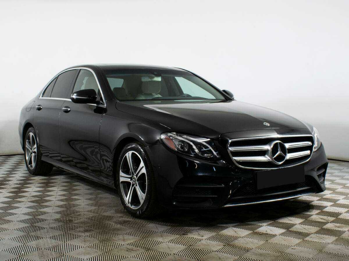 Mercedes-Benz E-Класс 2017 года с пробегом. Фото: #2