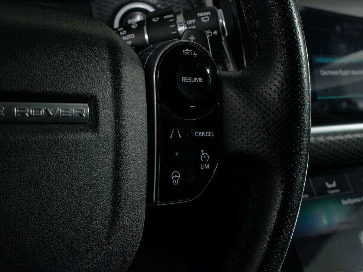 Land Rover Range Rover Velar 2018 года с пробегом. Фото: #15