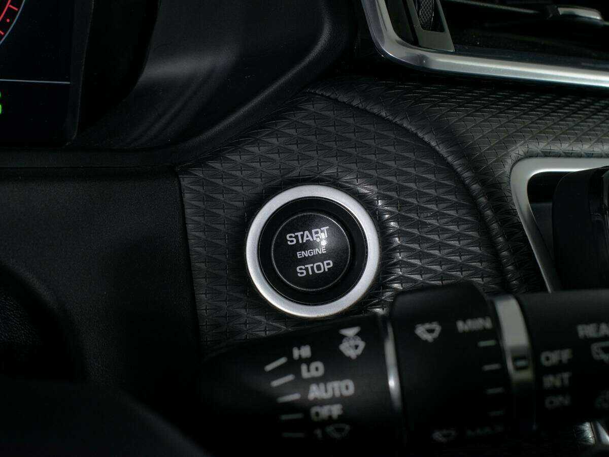 Land Rover Range Rover Velar 2018 года с пробегом. Фото: #16